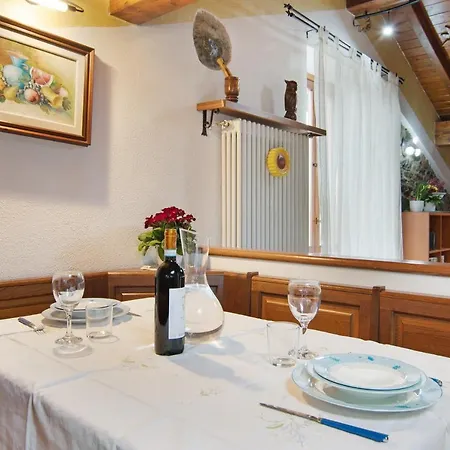 Apartment La Mansarda Di Eros E Tiziana Lanzo dʼIntelvi