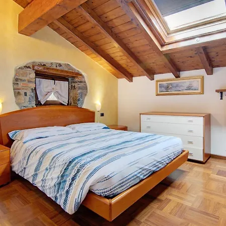 La Mansarda Di Eros E Tiziana Apartament